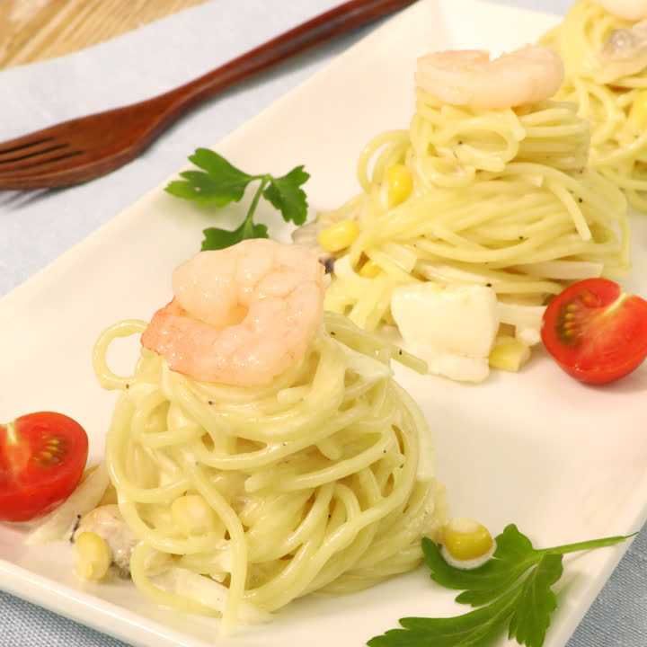 見た目も華やか シーフードパスタサラダのレシピ動画 作り方 Delish Kitchen