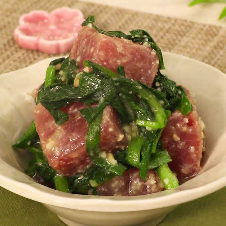 まぐろとニラの酢みそ和え