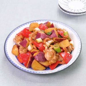 さつまいものカシューナッツ炒め