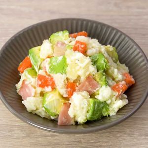 「わさび風味ポテトサラダ」のレシピ動画