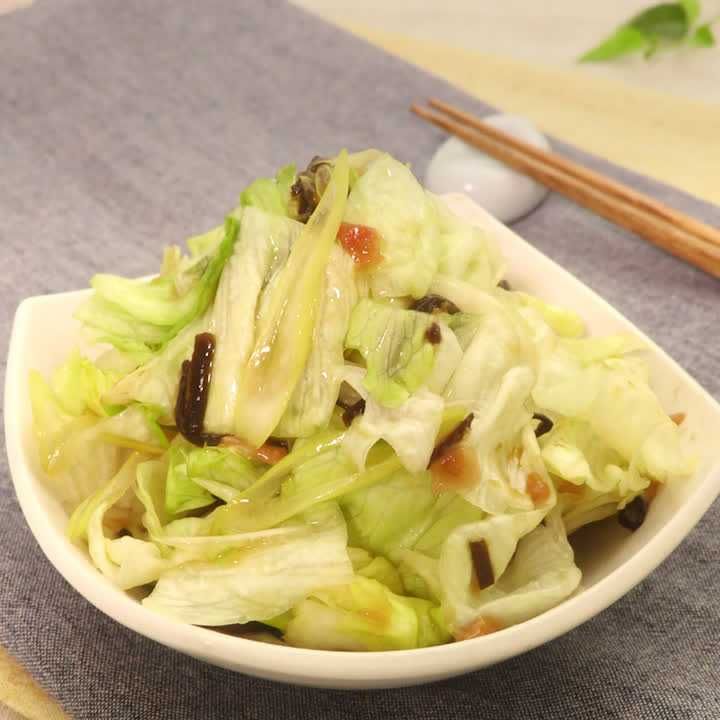 レタスの梅昆布和え