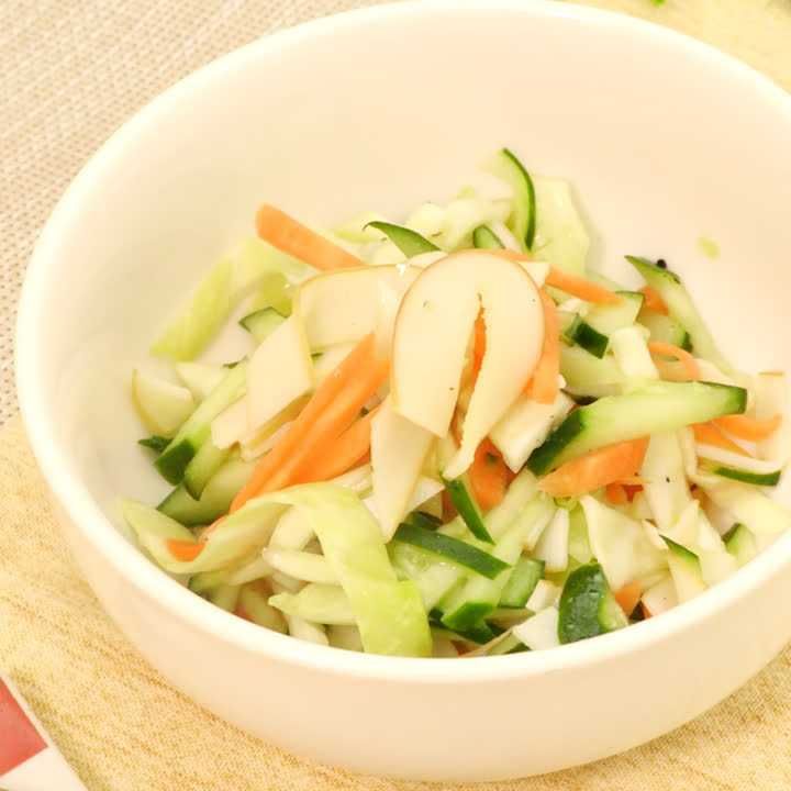 いかくんとキャベツのさっぱりサラダ