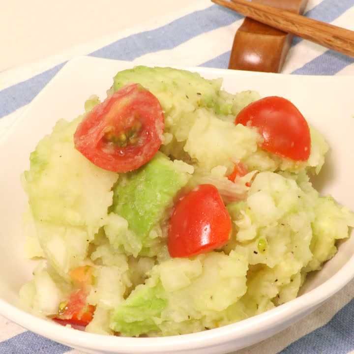 ポテトとアボカドのサルササラダ