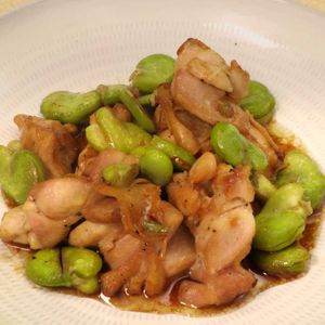 鶏肉とそら豆のオイスター炒め