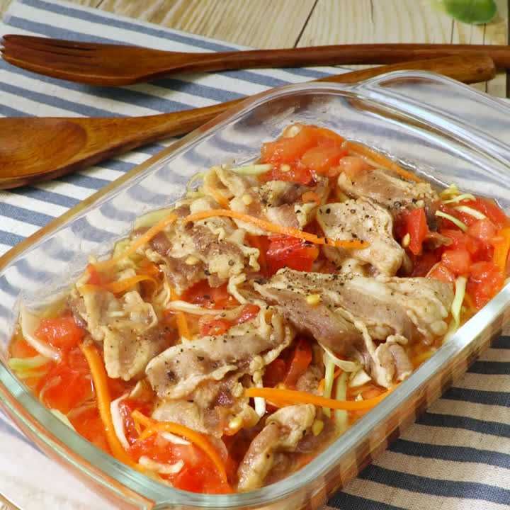 カリカリ豚とキャベツのトマトめんつゆ漬け