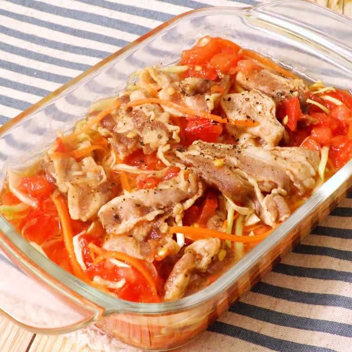 カリカリ豚とキャベツのトマトめんつゆ漬け