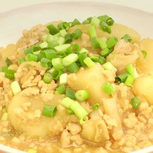 「じゃがいもの味噌そぼろ煮」のレシピ動画