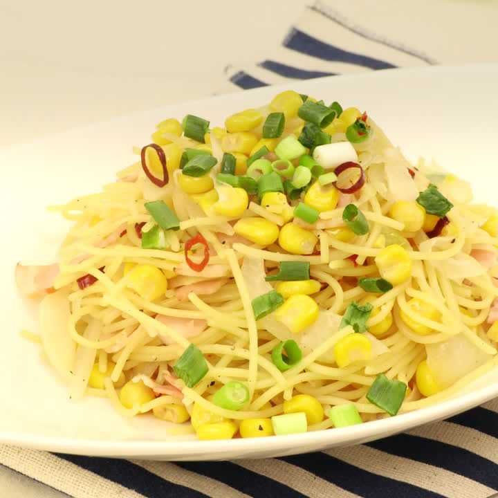ベーコンと玉ねぎを使ったペペロンチーノ!人気のパスタレシピ3選