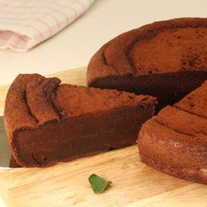 「しっとりココアケーキ」のレシピ動画