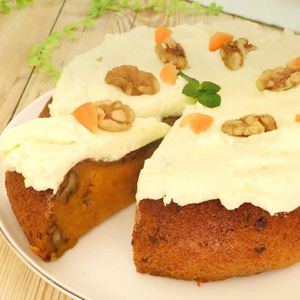 「炊飯器で作るキャロットケーキ」のレシピ動画