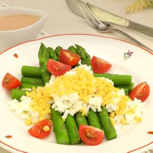 アスパラのミモザサラダ