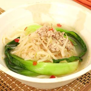 たっぷりもやしの辛味噌うどん