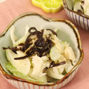 セロリとほたて缶さっぱりマヨサラダ