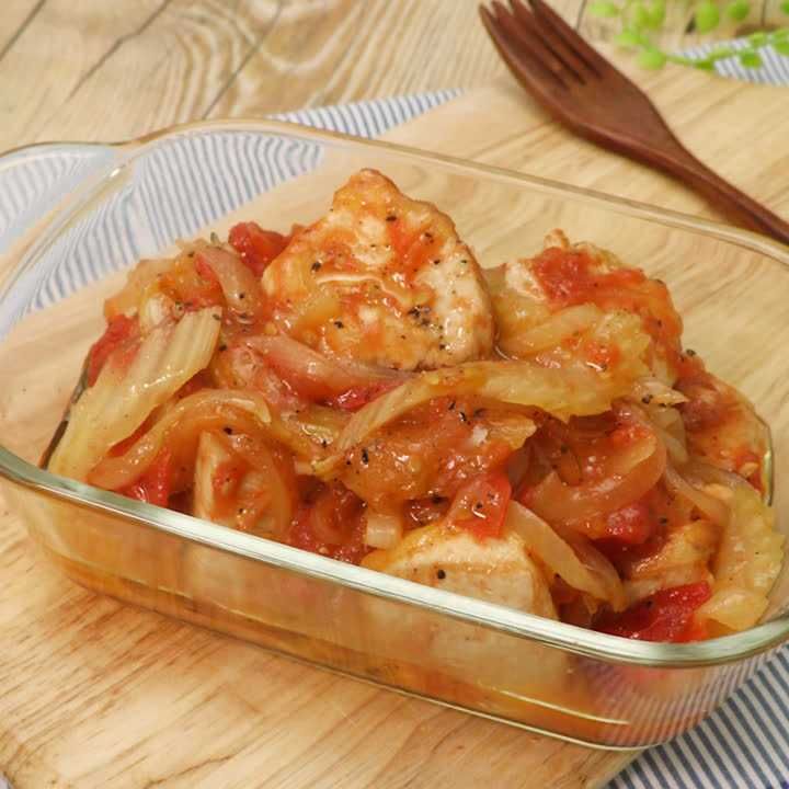 鶏むね肉とトマトのマリネ