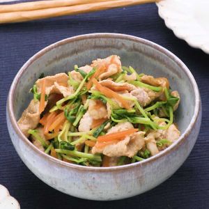 豚肉と豆苗のからし酢じょうゆ和え