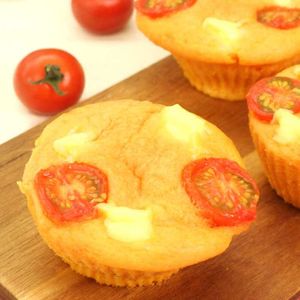 「ミニトマトマフィン」のレシピ動画