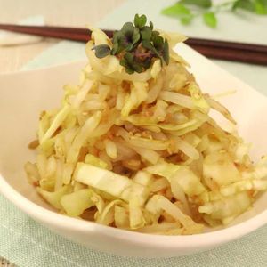 「もやしキャベツの簡単辛子和え」のレシピ動画