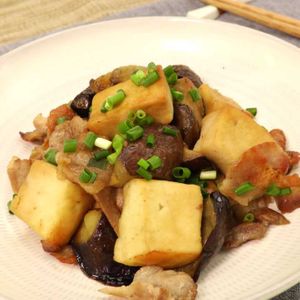 「高野豆腐となすのとろっと甘酢炒め」のレシピ動画