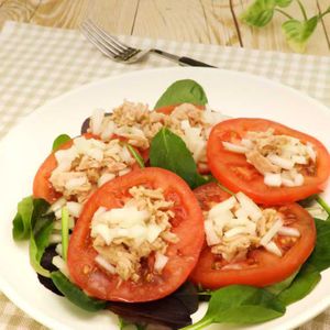 「トマトのカナッペ風サラダ」のレシピ動画