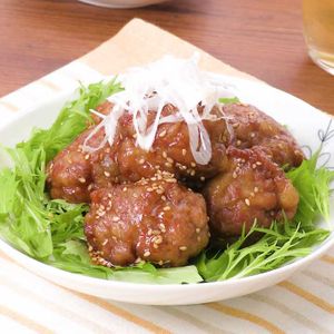 お弁当にぴったり手軽に 豚こまボールのレシピ動画 作り方 Delish Kitchen