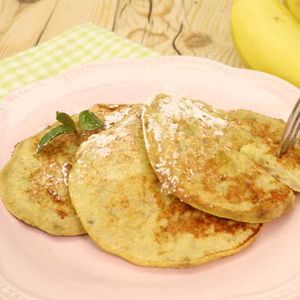 「バナナとたまごのパンケーキ風」のレシピ動画