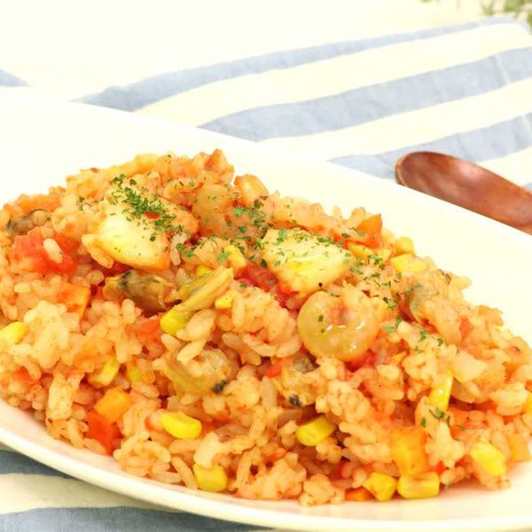 【人気ピラフレシピ】フライパン・炊飯器で！基本からアレンジ30選の人気レシピ・作り方 | デリッシュキッチン
