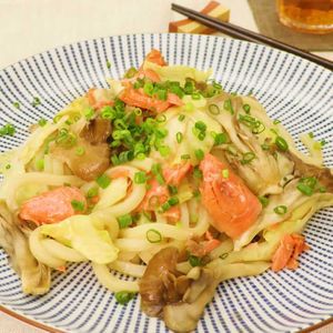 「鮭ときのこのうどん」のレシピ動画
