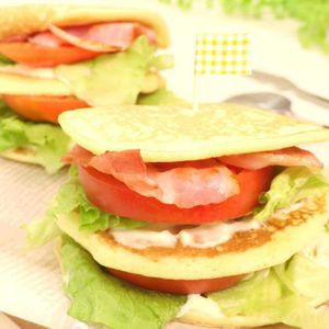 「BLTパンケーキ」のレシピ動画