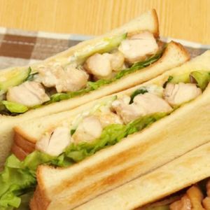 「和風照り焼きチキンサンド」のレシピ動画