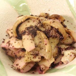 エリンギの赤しそバター和え
