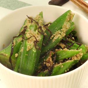 「オクラの塩昆布あえ」のレシピ動画
