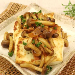 「豆腐のガーリックステーキ」のレシピ動画