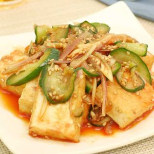 「ミョウガと厚揚げのコチュジャン和え」のレシピ動画