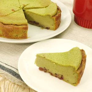 「抹茶とあずきのチーズケーキ」のレシピ動画