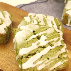 「抹茶練乳スコーン」のレシピ動画