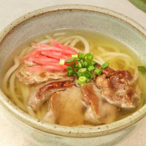 沖縄風肉うどん