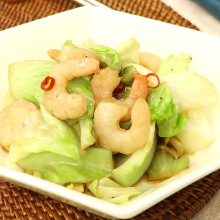 キャベツとえびのエスニック炒め