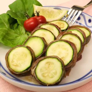 「ズッキーニの肉巻き」のレシピ動画