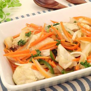 「やわらか鶏むね肉と野菜のマリネ」のレシピ動画