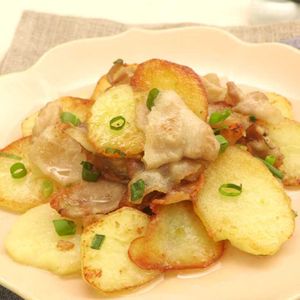 豚バラとじゃがいもの柚子胡椒マヨ炒め
