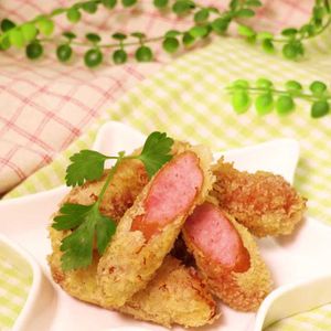 お弁当にぴったり ソーセージでお花の飾り切りのレシピ動画 作り方 Delish Kitchen