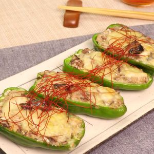 「ピーマンのさば缶詰め焼き」のレシピ動画