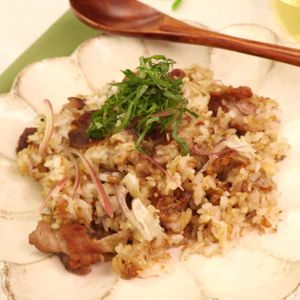 「みょうがと豚肉の柚子胡椒チャーハン」のレシピ動画
