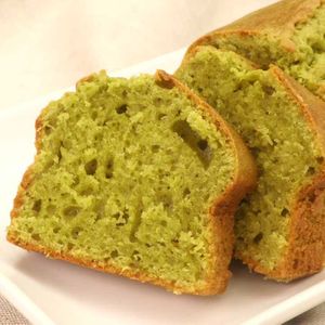 「抹茶とクリームチーズのパウンドケーキ」のレシピ動画