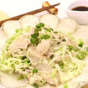 「豚肉とキャベツのレンジ蒸し」のレシピ動画