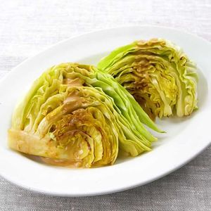 「焼きキャベツのオイマヨソースがけ」のレシピ動画