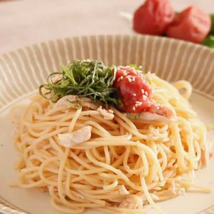 「梅とささみと大葉のパスタ」のレシピ動画