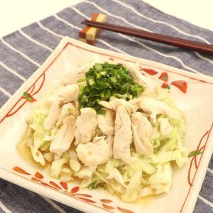 「ささみとキャベツのレンジ蒸し」のレシピ動画