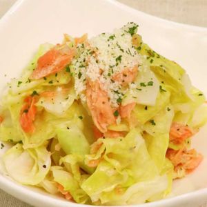 鮭のキャベツ蒸し