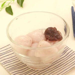 「いちごミルク白玉」のレシピ動画